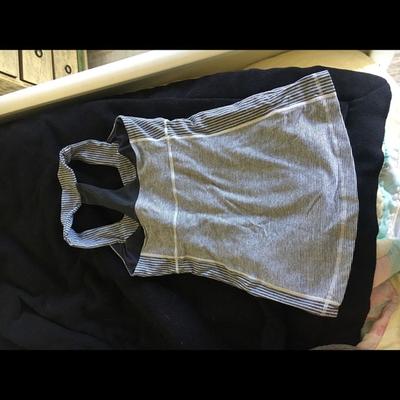 Lululemon tank - Picture 2 of 2
